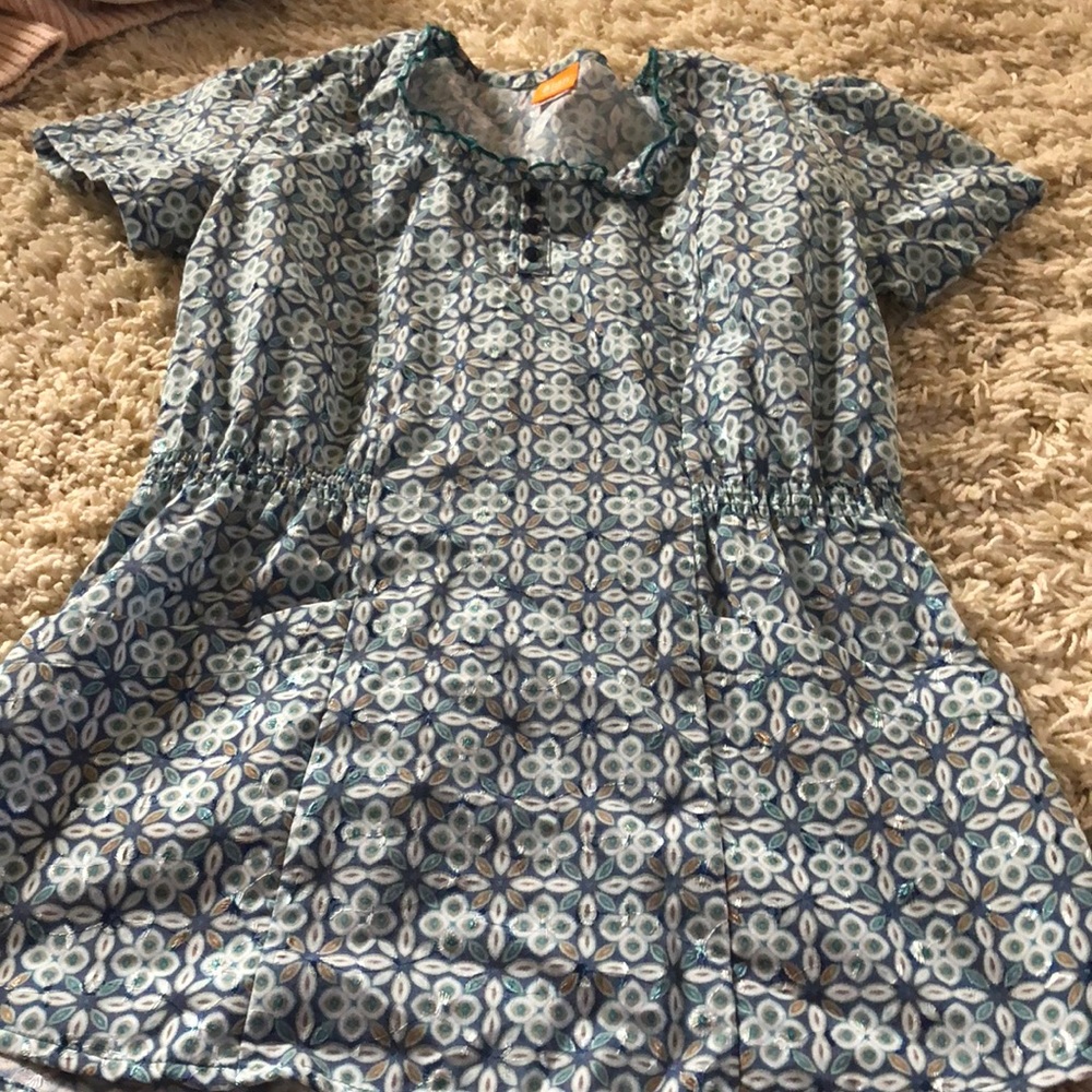 Scrub top